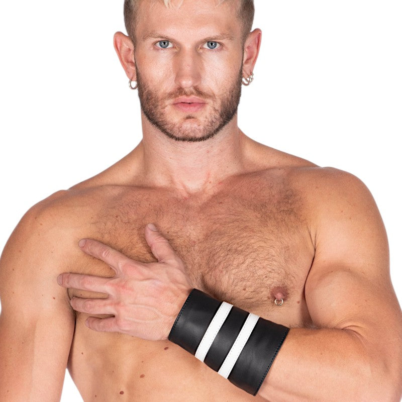 Leather Gauntlet Wallet White Stripes