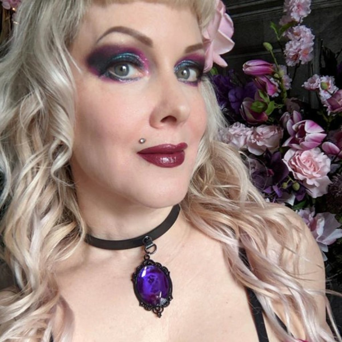 Choker-Baroque Crystal Pendant