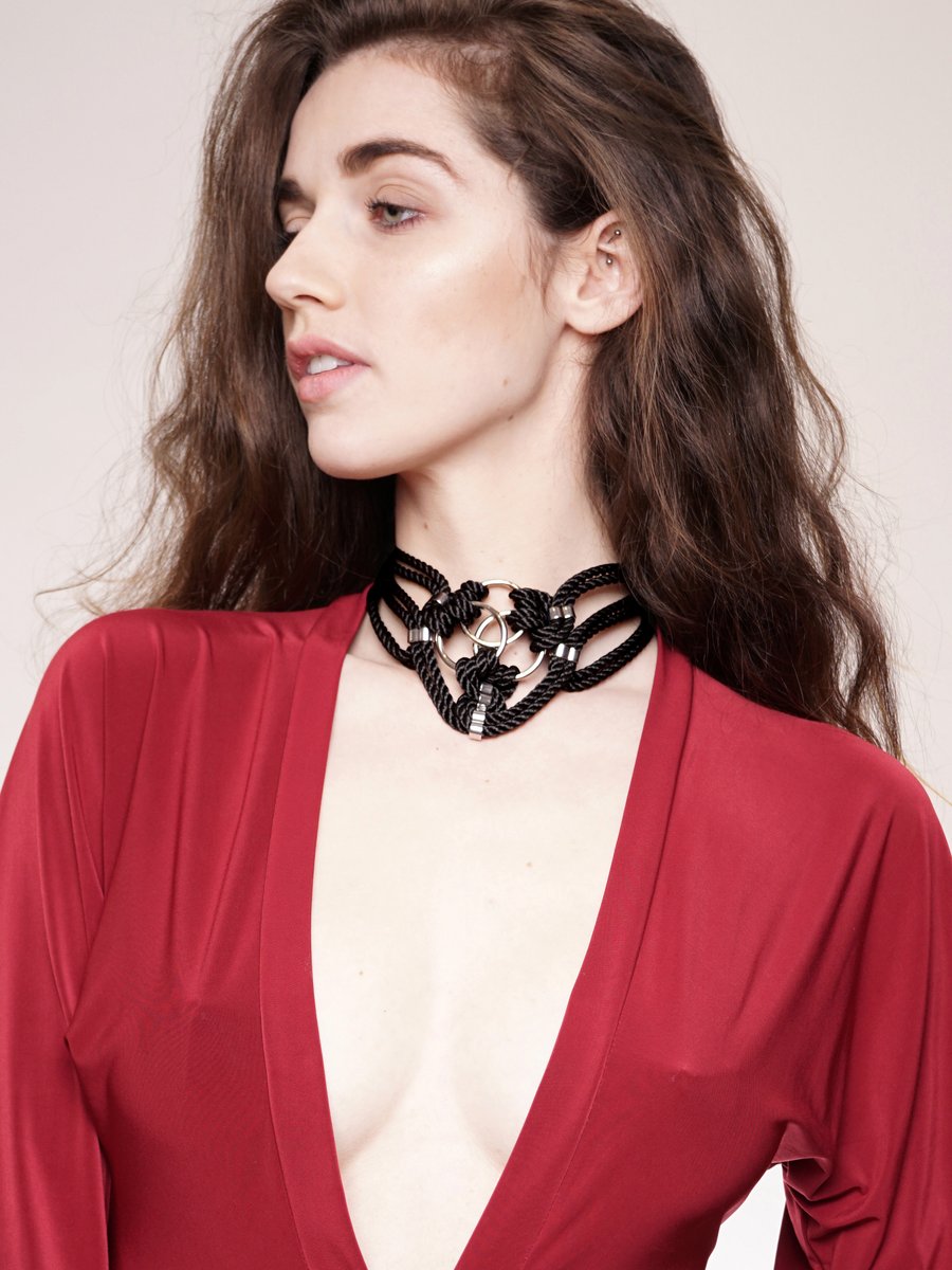 Foa San Choker