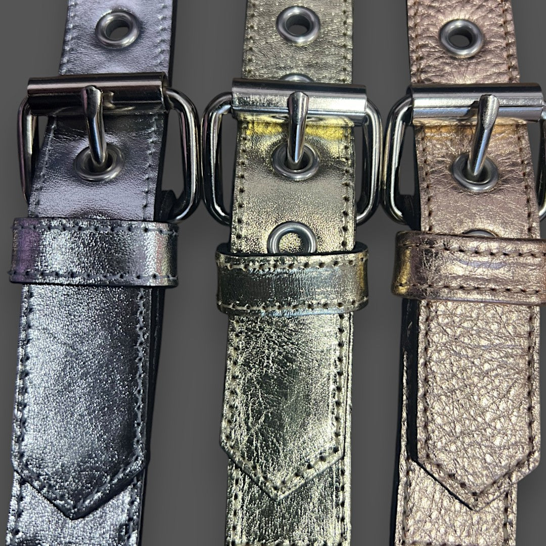 Metallic Leather Flogger M2O