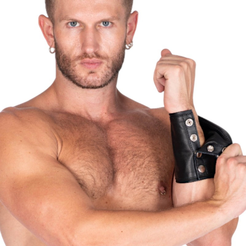 Leather Gauntlet Wallet Black-Black Trim