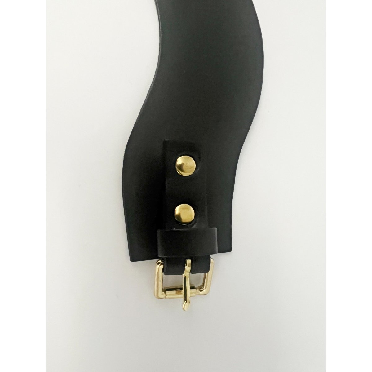 Curved Collar With D-Ring-Unlined Raw (M2O)