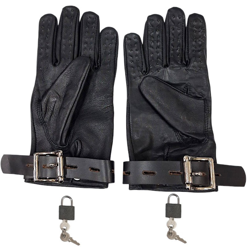 Locking Vampire Glove